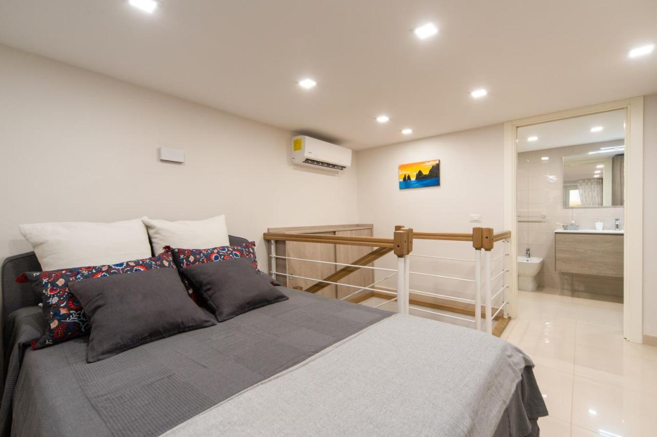 Centro Storico - Casa Con Wi-Fi E 4 Posti Letto In Via Dei Tribunali Appartement Napels Buitenkant foto