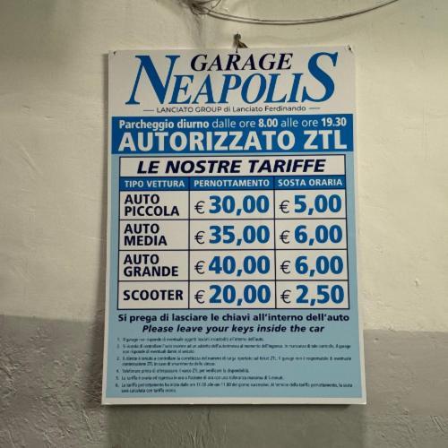Centro Storico - Casa Con Wi-Fi E 4 Posti Letto In Via Dei Tribunali Appartement Napels Buitenkant foto